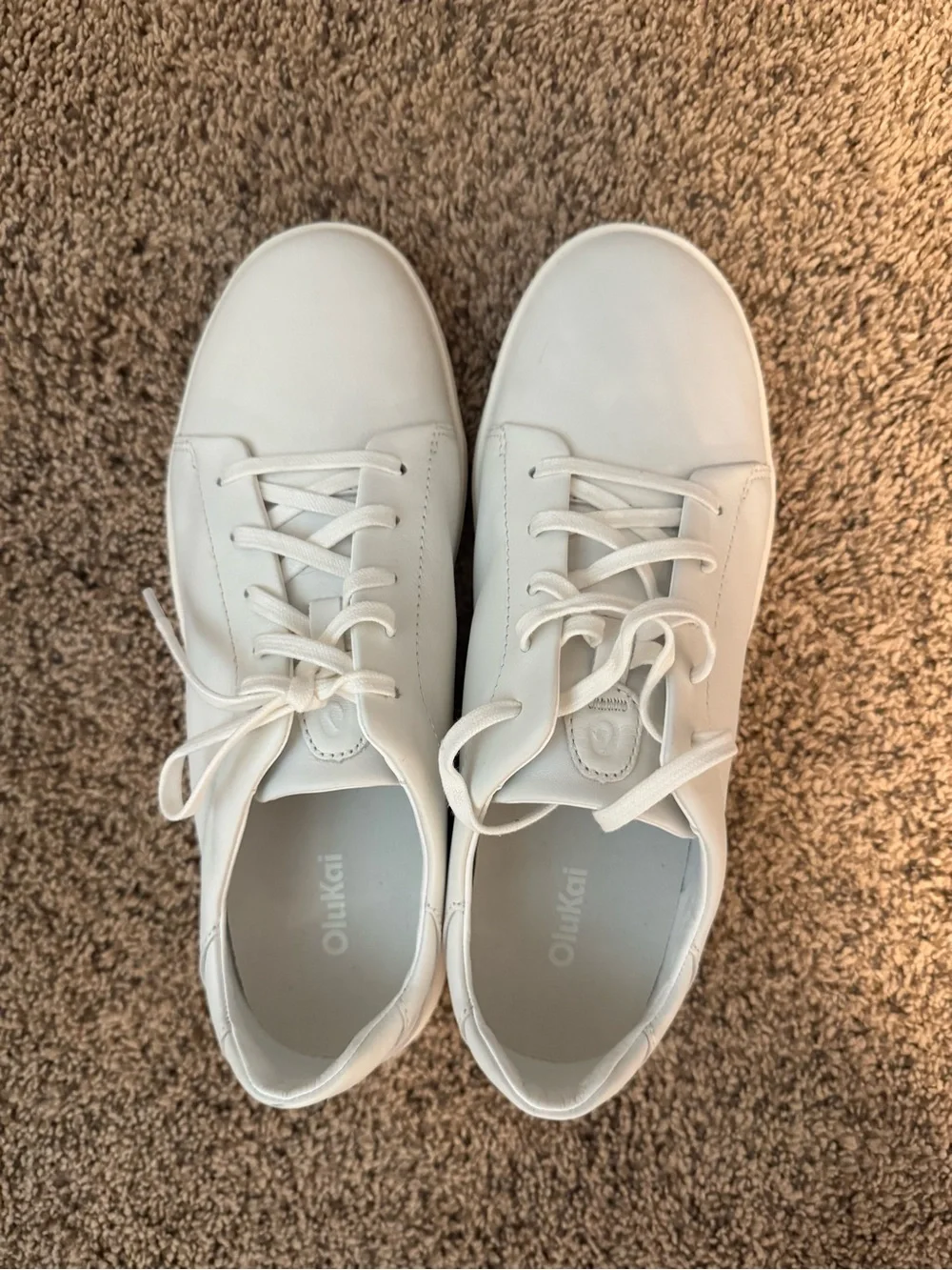 OluKai Men's White Low-Top Lace-Up Sneakers